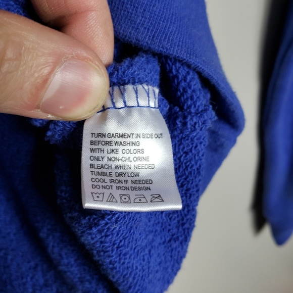 Marvel Comics Wolverine Cap Iron Man S Sweater - Picture 4 of 6